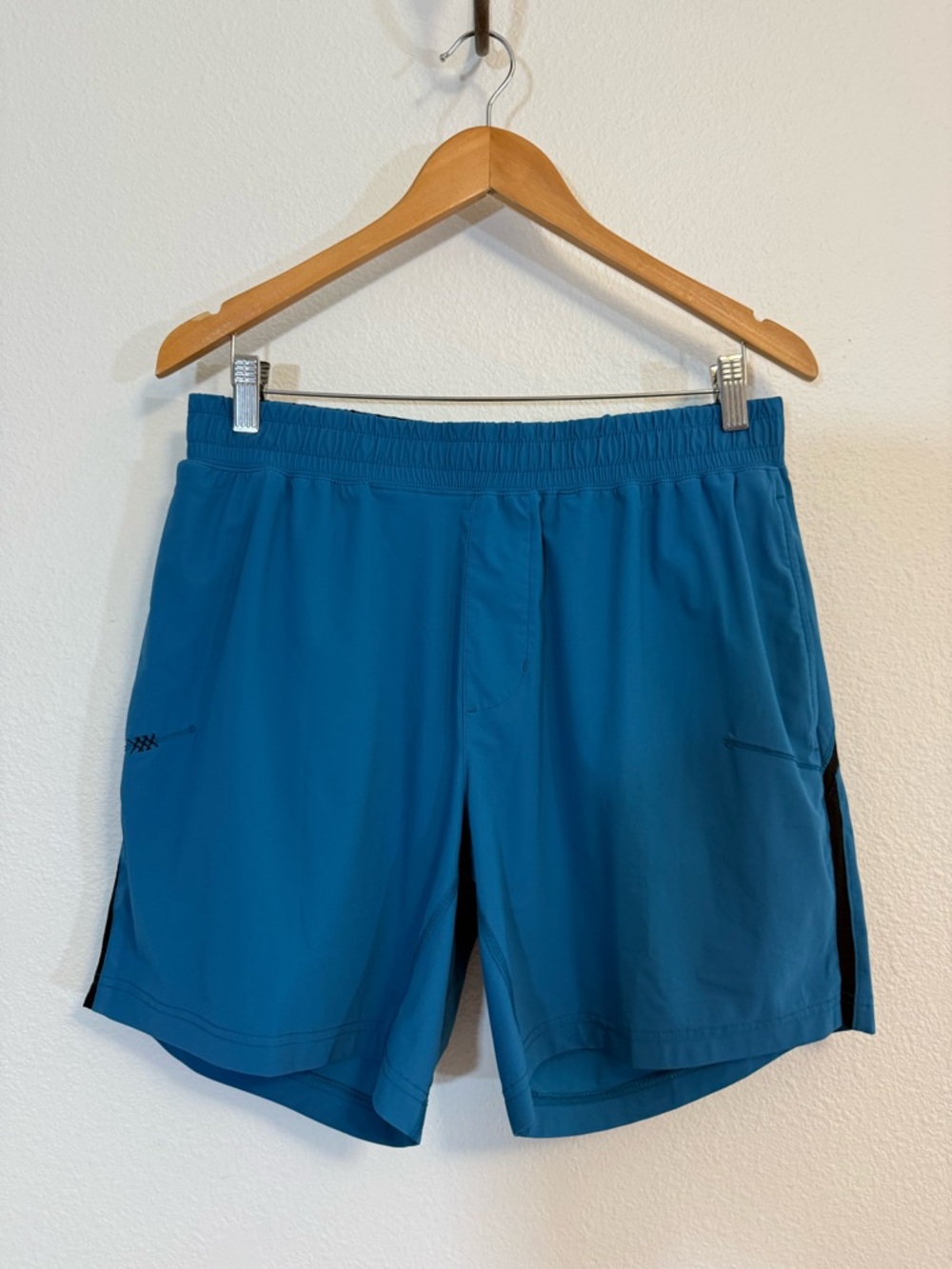 Rhône Shorts Men’s Large Blue Athletic Running Activewear 100207